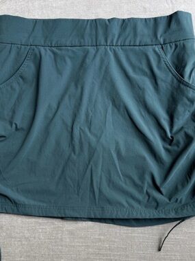 Columbia Teal Mini activewear athletic skort with Pockets size L